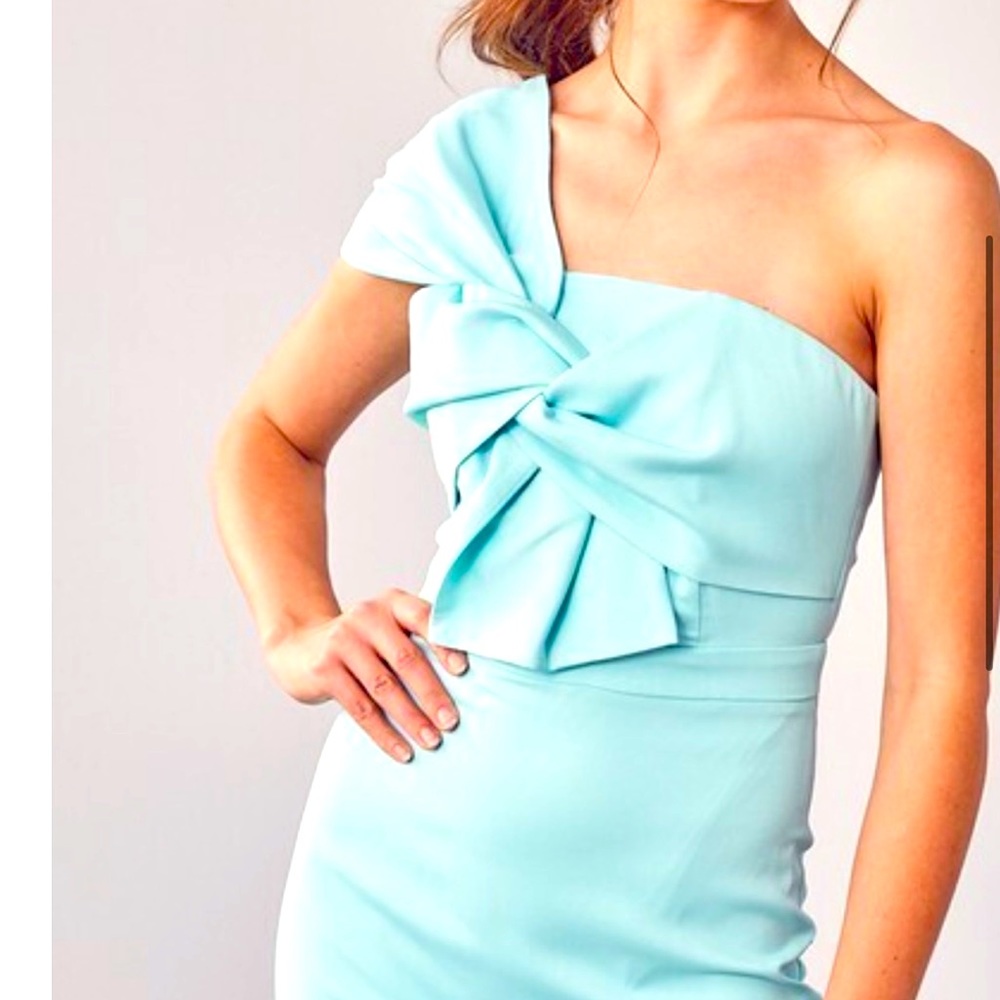 Habit, boutique dress, never worn. Beautiful light aqua.